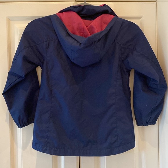 Girl’s Raincoat Size 5/6 - Picture 3 of 6